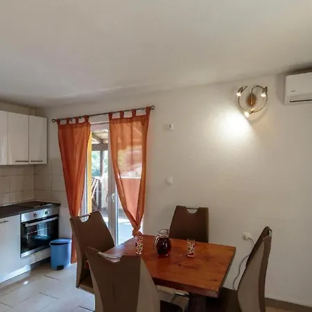 Apartment Lana